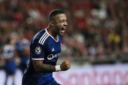 Depay celebra un gol en el Estadio da Luz Depay celebra un gol en el Estadio da Luz
