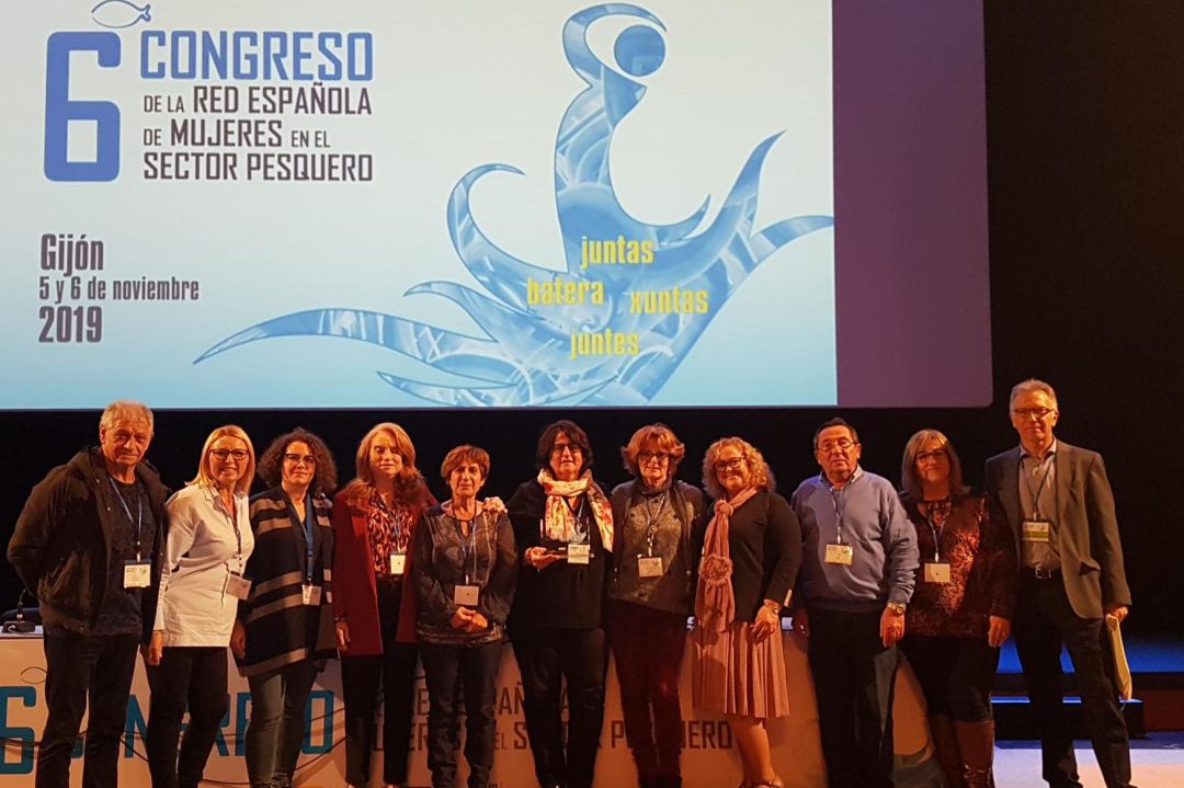 Reconocimiento en Gijón a Adomar. Reconocimiento en Gijón a Adomar.