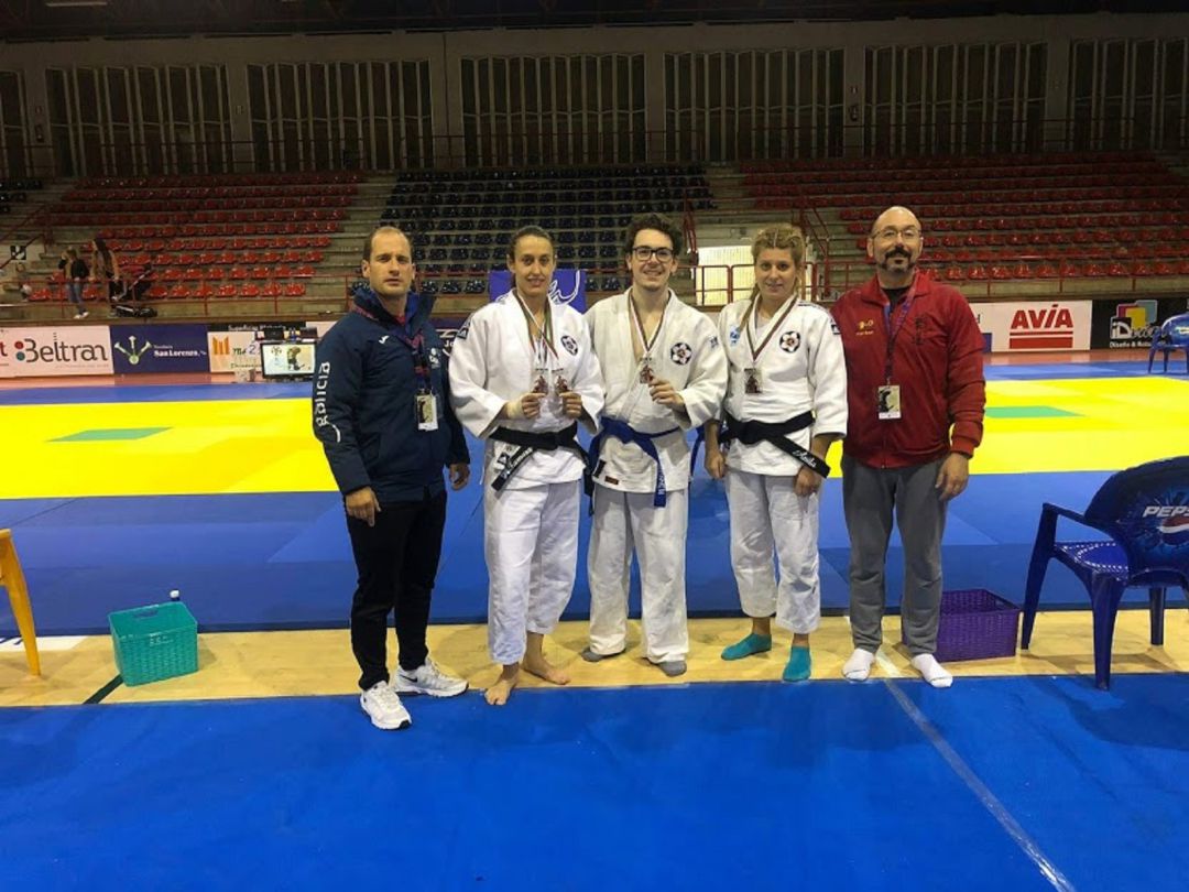 Destacado papel de los tres integrantes del Marbel: Tamara, Anita y Luis, en la V Copa de España de Jiu Jitsu Destacado papel de los tres integrantes del Marbel: Tamara, Anita y Luis, en la V Copa de España de Jiu Jitsu