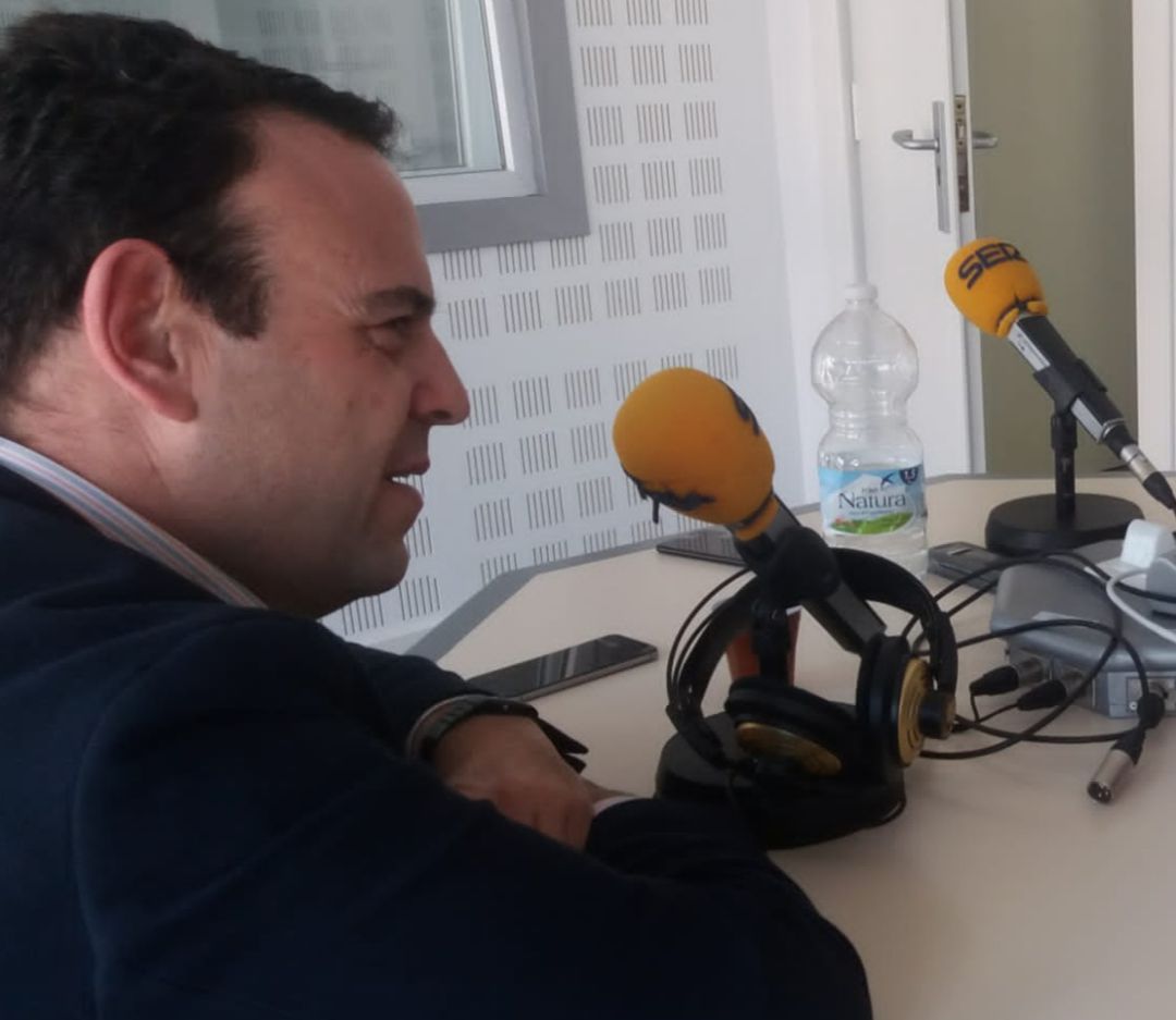 Carlos Hermoso en Radio Huelva. Carlos Hermoso en Radio Huelva.