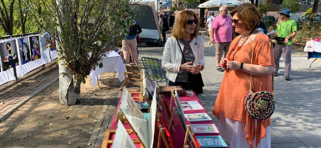 Cada segundo domingo de mes se celebra el Paseo del Arte y la Artesanía de Alcobendas Cada segundo domingo de mes se celebra el Paseo del Arte y la Artesanía de Alcobendas