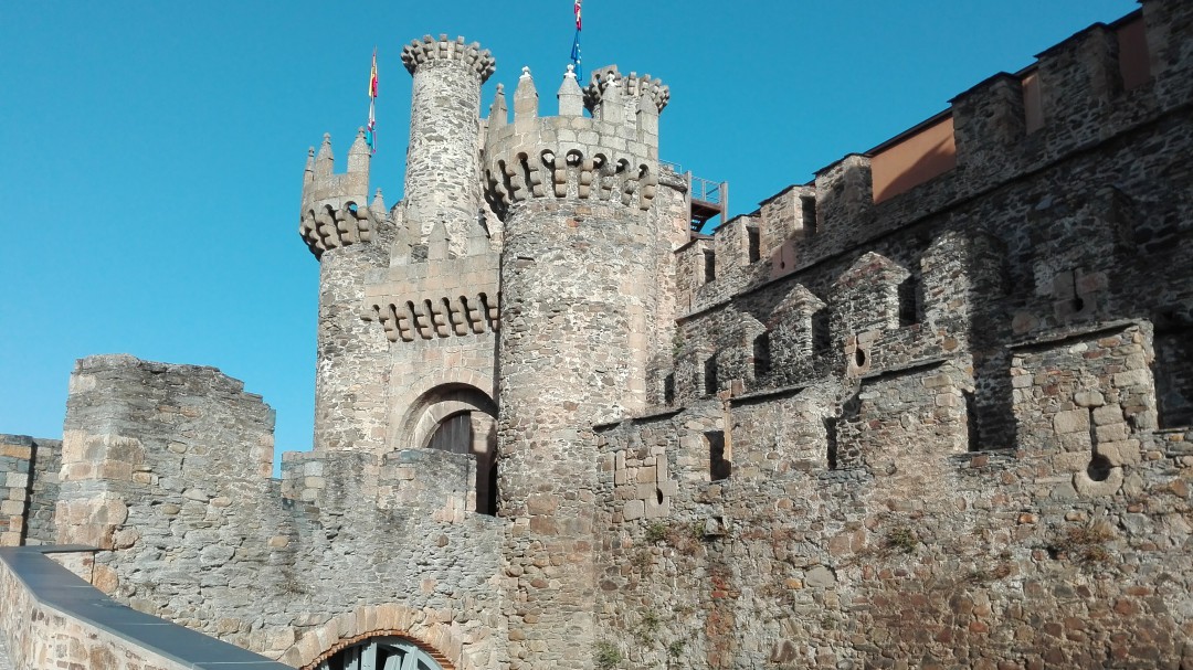 Ponferrada se aleja por primera vez del 'efecto Ohio'
