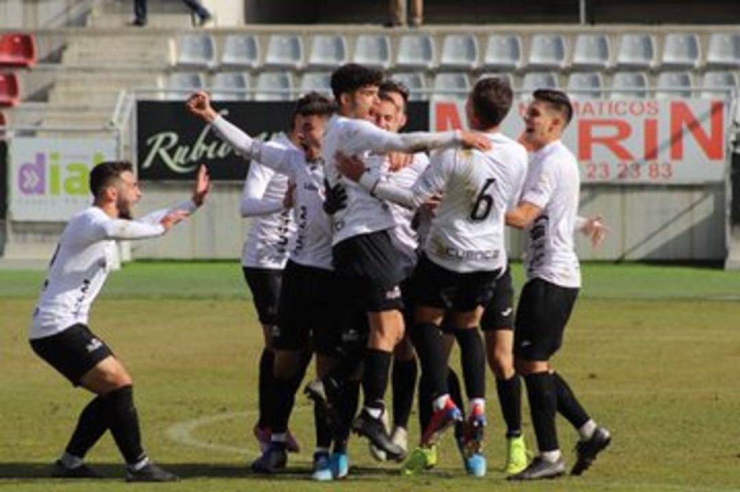 Un buen Conquense gana al Guadalajara con un gol de Basi en el descuento Un buen Conquense gana al Guadalajara con un gol de Basi en el descuento