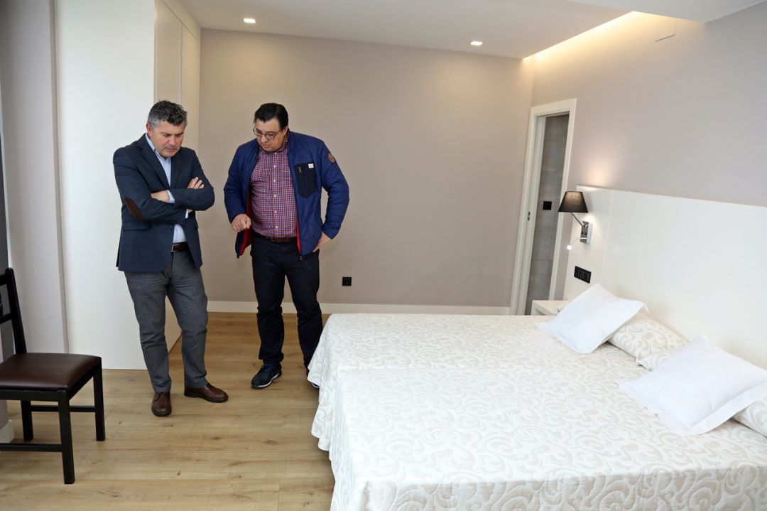 A Xunta inviste máis de 50.000€ na mellora de dous aloxamentos turísticos: A Xunta inviste máis de 50.000 euros na mellora de dous aloxamentos turísticos A Xunta inviste máis de 50.000€ na mellora de dous aloxamentos turísticos: A Xunta inviste máis de 50.000 euros na mellora de dous aloxamentos turísticos