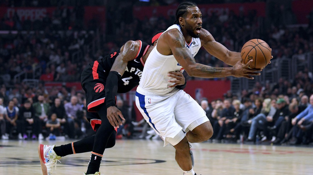 Kawhi Leonard se reencuentra con los Raptors y les vence con los Clippers