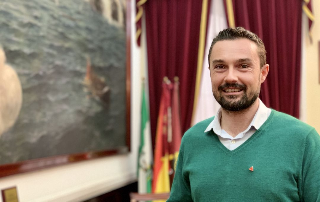 Martín Vila, en la sala de junta de gobierno del Ayuntamiento de Cádiz Martín Vila, en la sala de junta de gobierno del Ayuntamiento de Cádiz