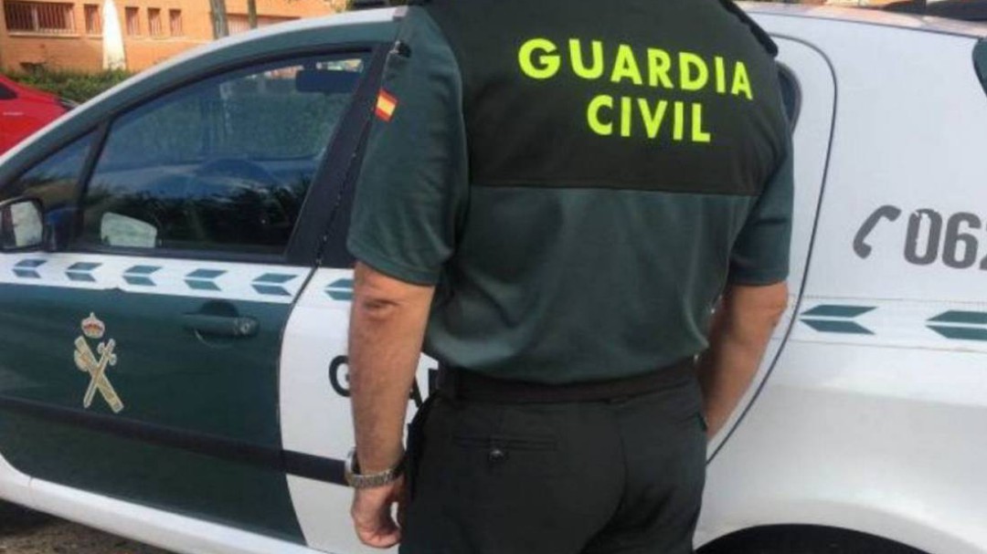 El agresor de la mujer de Guardamar iba en un Seat negro y vestido con ropa de camuflaje y pasamontaña