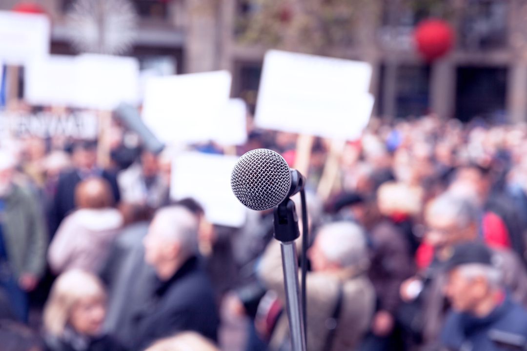 El PSOE pide en la Asamblea el apoyo a todos los medios vetados por Vox El PSOE pide en la Asamblea el apoyo a todos los medios vetados por Vox