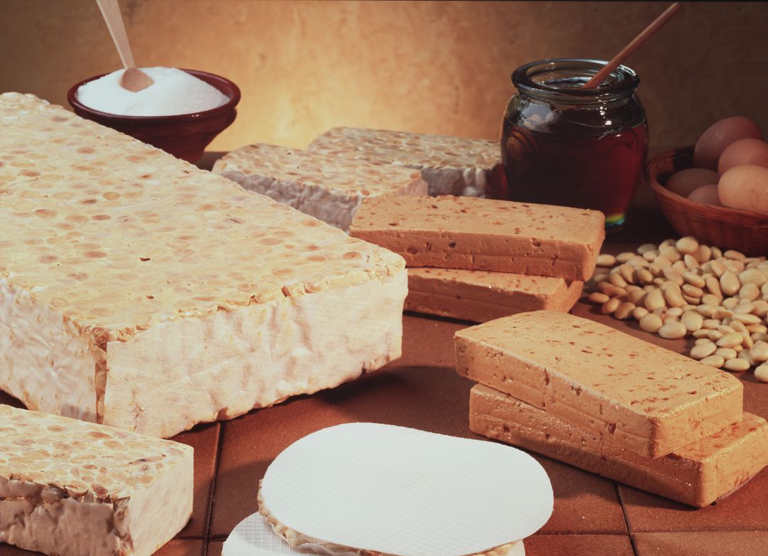Turrón de Jijona y Alicante Turrón de Jijona y Alicante