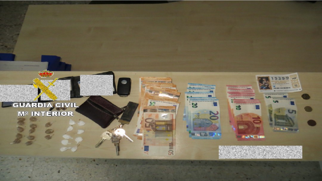 Atrapado un carballés mentres traficaba con heroína e cocaína no seu coche