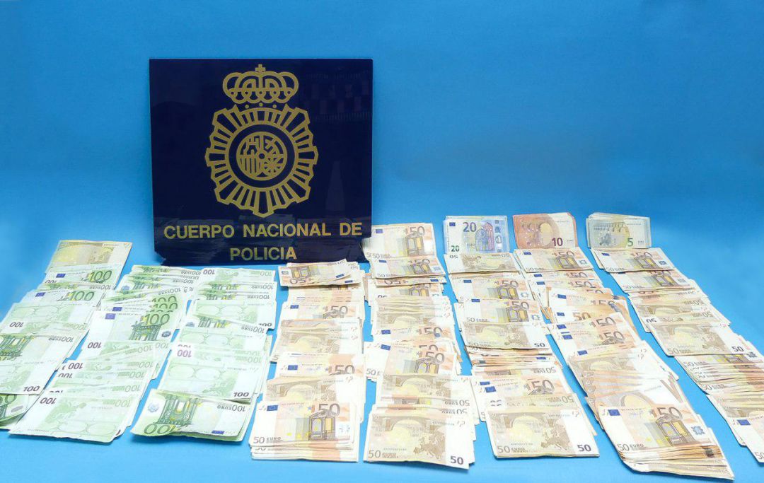 Detenido por robar 42.000 euros en un comercio Detenido por robar 42.000 euros en un comercio