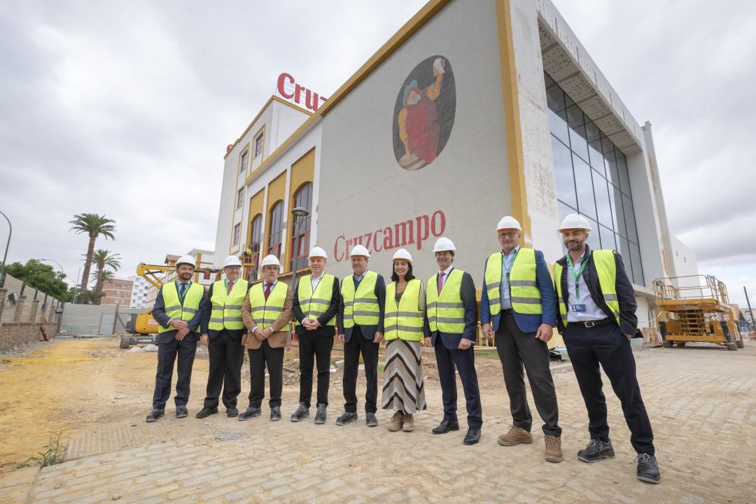 Reabre en mayo la antigua sede de Cruzcampo convertida en "fábrica de experiencias" Reabre en mayo la antigua sede de Cruzcampo convertida en "fábrica de experiencias"