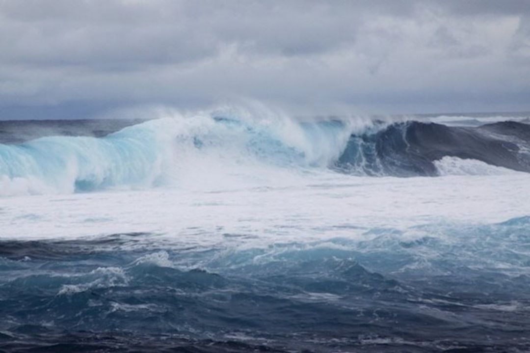 Olas de cinco metros, viento y lluvia este fin de semana en Lanzarote Olas de cinco metros, viento y lluvia este fin de semana en Lanzarote