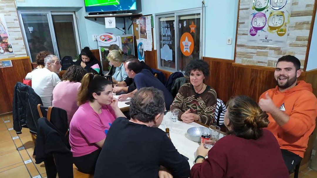 Clases de conversación con nativos...en el bar del pueblo