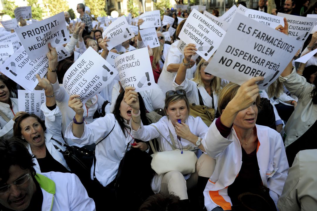 Un grupo de farmacéuticos protestan en la huelga por los retrasos en los pagos a farmacias que se produjo en 2018. Un grupo de farmacéuticos protestan en la huelga por los retrasos en los pagos a farmacias que se produjo en 2018.