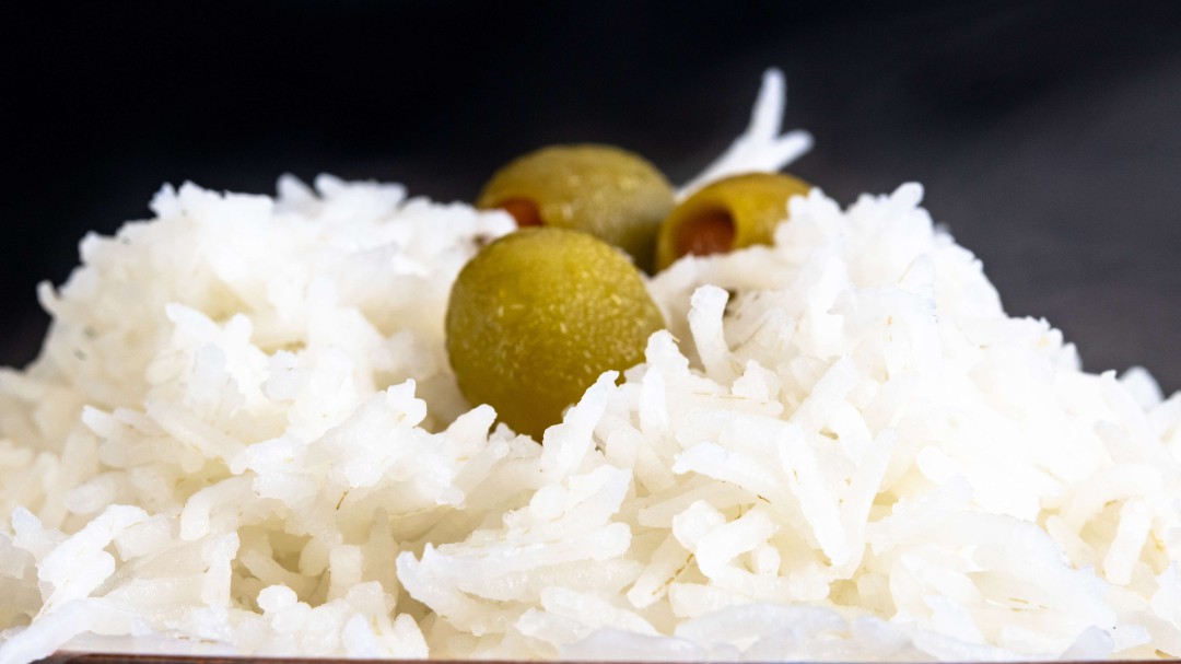 Cómo conseguir dejar el arroz en el punto perfecto