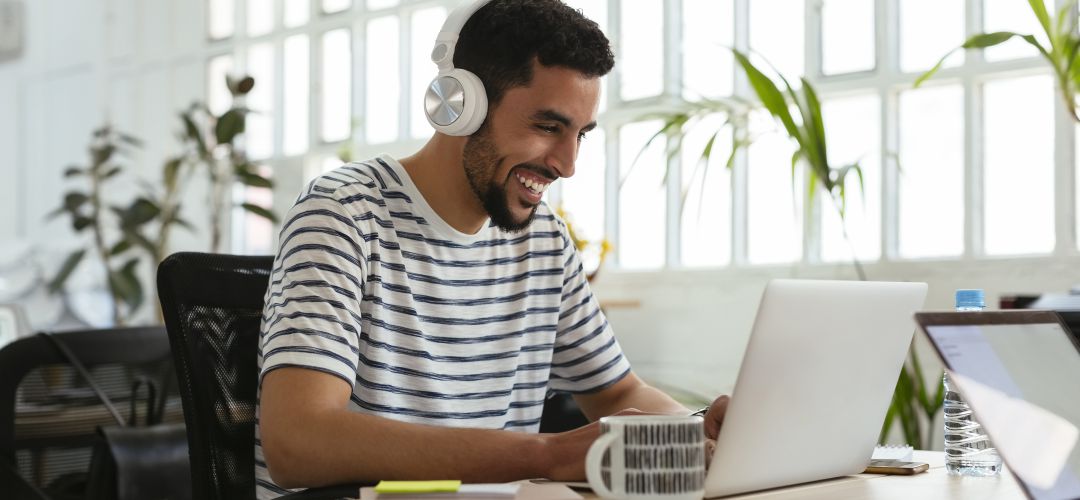Muchos emprendedores han podido comenzar con su empresa con menos inversión, gracias a los servicios que ofrece la nube, Muchos emprendedores han podido comenzar con su empresa con menos inversión, gracias a los servicios que ofrece la nube,