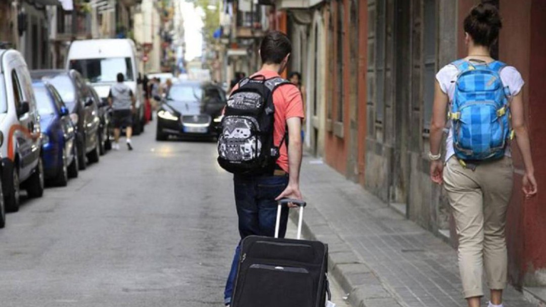 El buzón antifraude en los pisos turísticos recibe cuatro denuncias diarias
en el primer mes