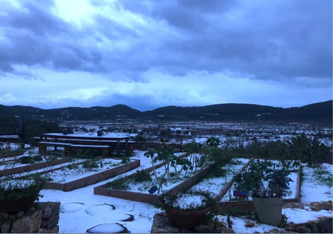 Campo nevado en Santa Agnès Campo nevado en Santa Agnès