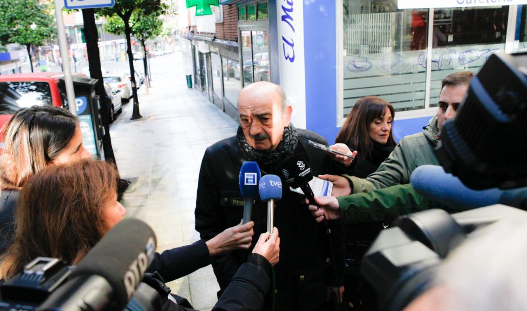 José María Mazón, diputado nacional del PRC, tras reunirse con Adriana Lastra. José María Mazón, diputado nacional del PRC, tras reunirse con Adriana Lastra.