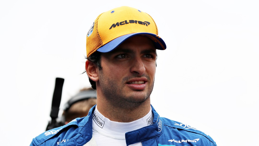 Pique entre McLaren y Renault en la espera por la confirmación del podio de Sainz