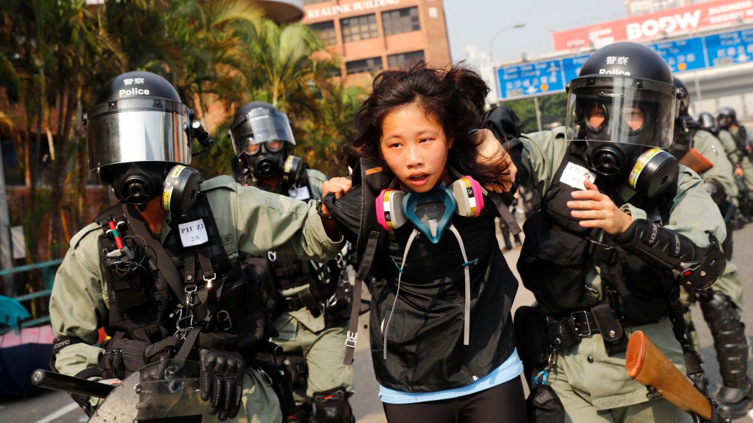 Los enfrentamientos entre estudiantes y policía en Hong Kong, en imágenes