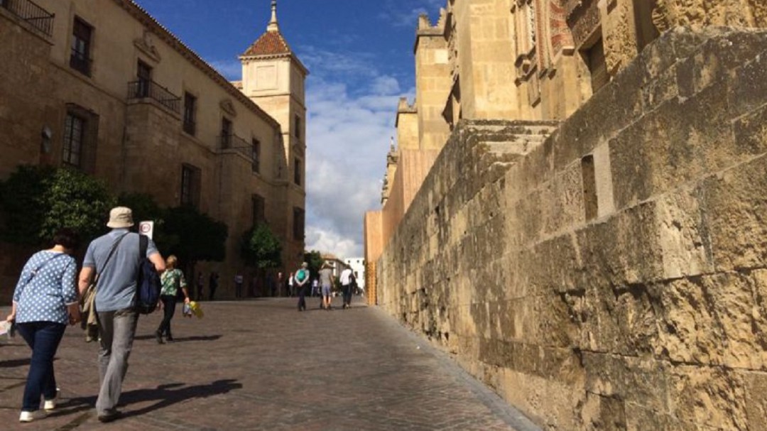 La Asociación de Vecinos 'Alcázar Viejo' propone que el sector privado participe en las inversiones en el casco histórico