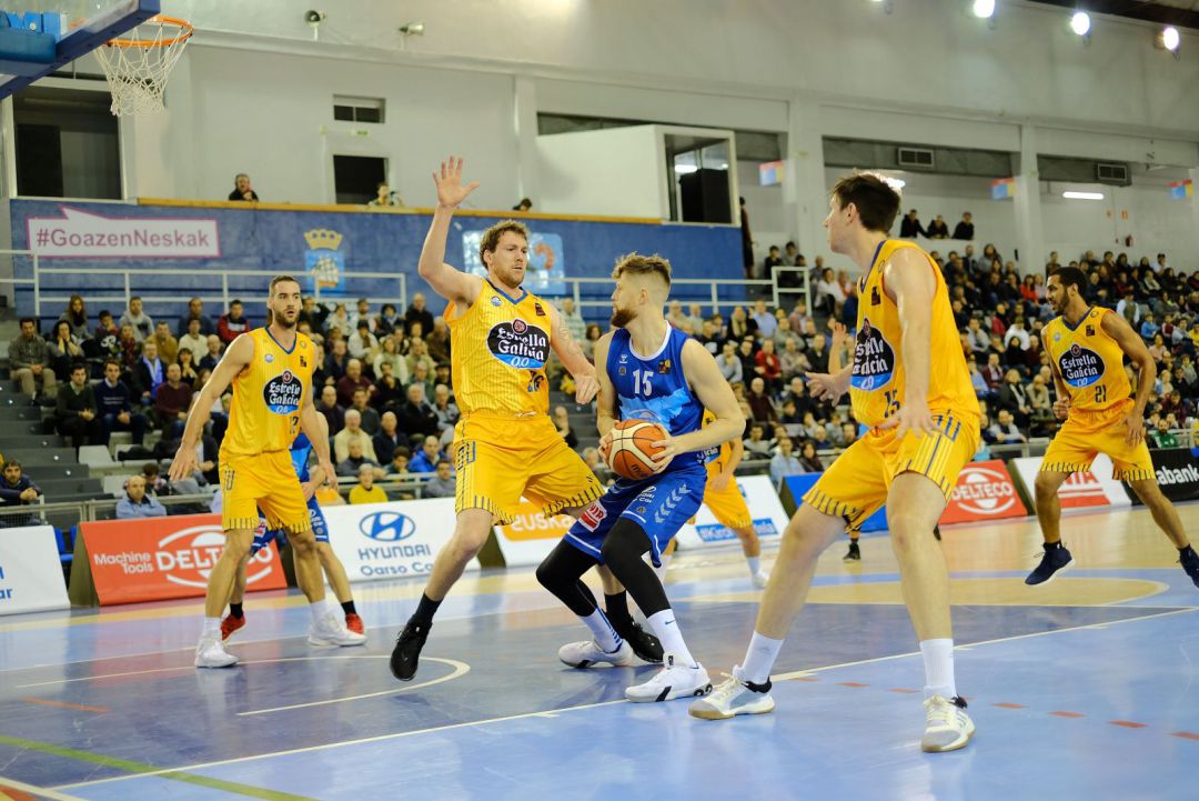 Al final Gipuzkoa supo gestionar la ventaja para poner el definitivo 73-62 Al final Gipuzkoa supo gestionar la ventaja para poner el definitivo 73-62