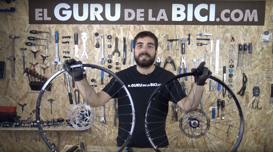 Las ventas disminuyen pero los mecánicos de bicicletas es una profesión que cada vez tiene más demanda Las ventas disminuyen pero los mecánicos de bicicletas es una profesión que cada vez tiene más demanda