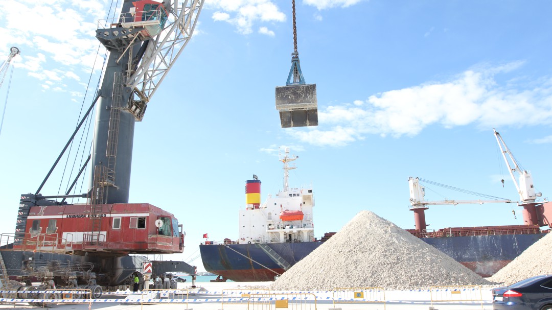 Los estibadores del Puerto de Castellón amenazan con ir a la huelga