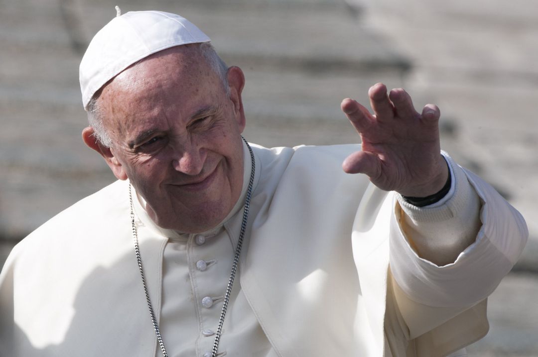 El Papa Francisco en la Plaza de San Pedro del Vaticano El Papa Francisco en la Plaza de San Pedro del Vaticano