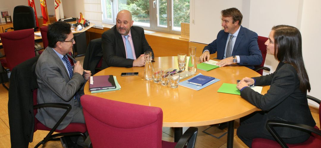 Reunión de Jesús Moreno con los responsables de Cercanías Reunión de Jesús Moreno con los responsables de Cercanías