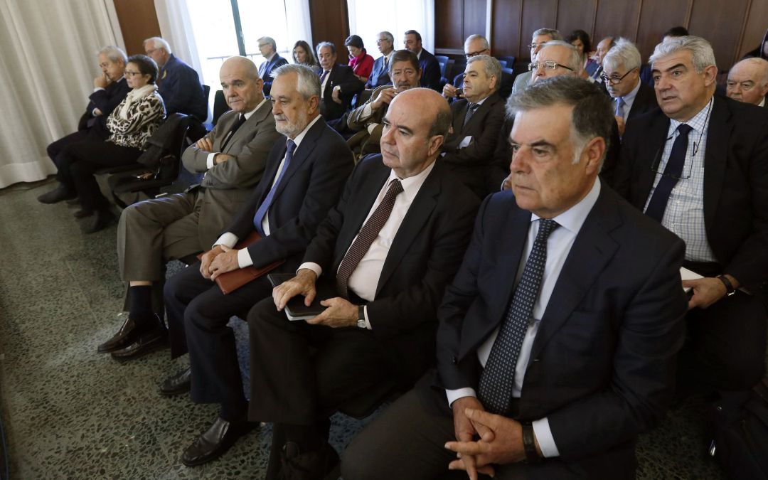 Juicio ERE con Chaves y Griñán y resto acusados en sala Juicio ERE con Chaves y Griñán y resto acusados en sala