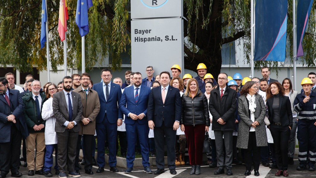 Bayer reafirma su compromiso con Langreo y anuncia nuevas inversiones en 2020