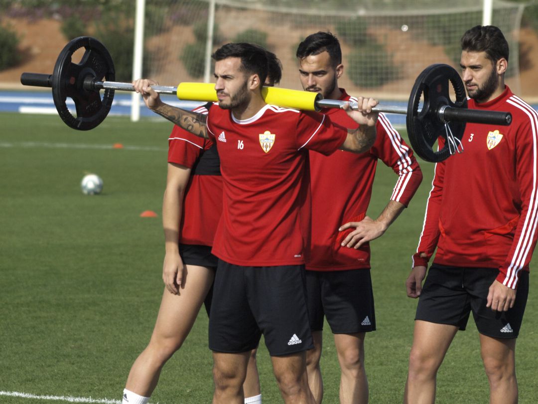 Lazo en el entrenamiento del Almería. Lazo en el entrenamiento del Almería.