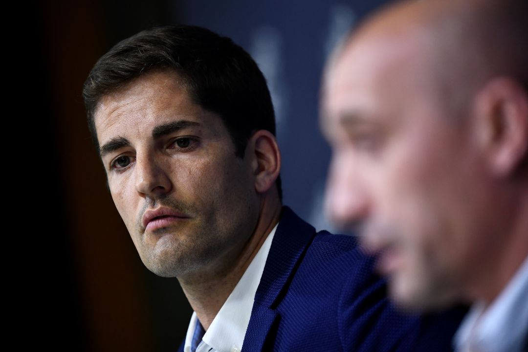 Robert Moreno, junto a Luis Rubiales, presidente de la Federación Española de Fútbol. Robert Moreno, junto a Luis Rubiales, presidente de la Federación Española de Fútbol.
