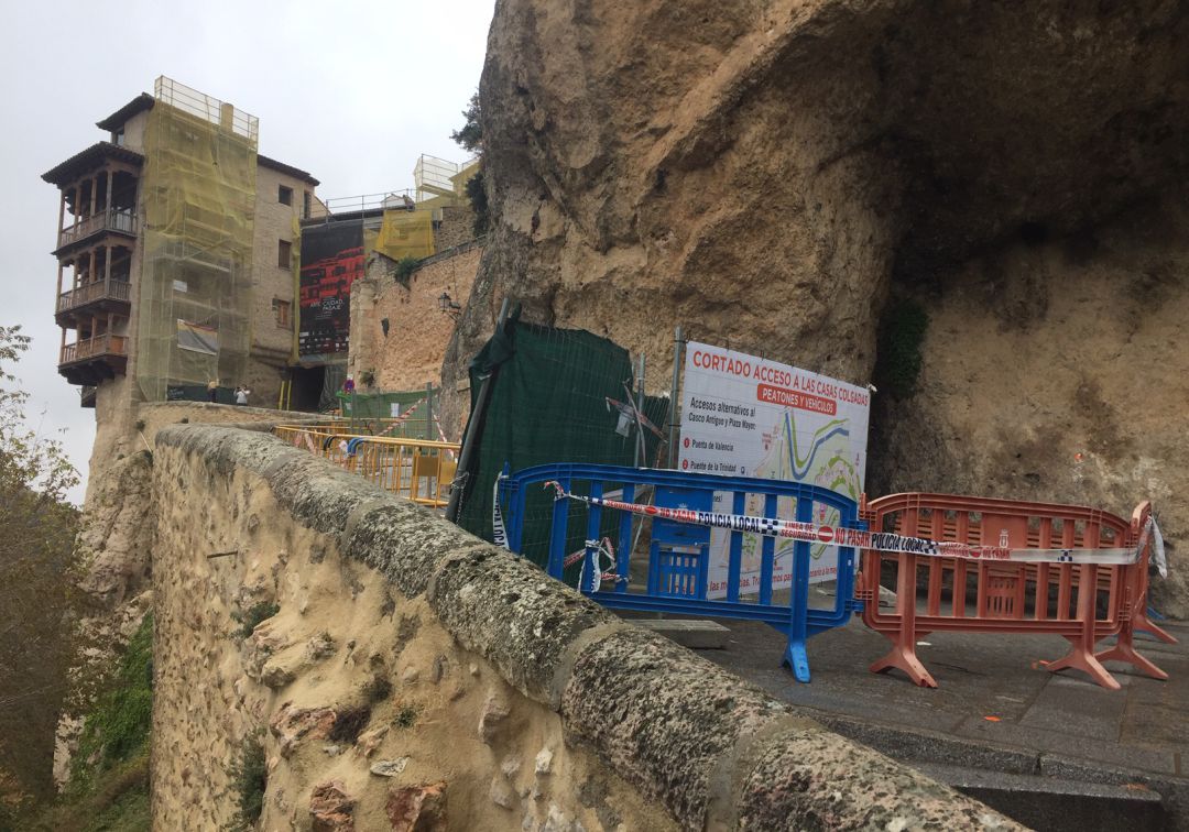 Barajan instalar una pasarela peatonal mientras dure el cierre de la calle Canónigos