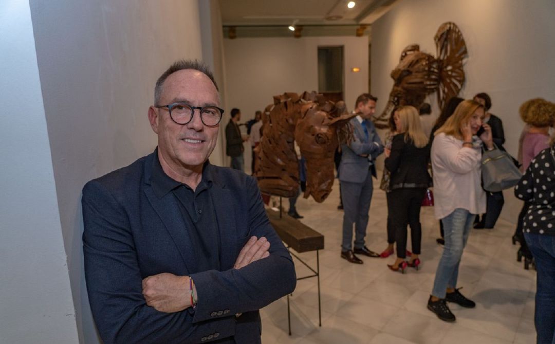 La exposición 'Oxide Lover' del escultor Fernando Sáenz de Elorrieta se amplía hasta el 8 de diciembre La exposición 'Oxide Lover' del escultor Fernando Sáenz de Elorrieta se amplía hasta el 8 de diciembre