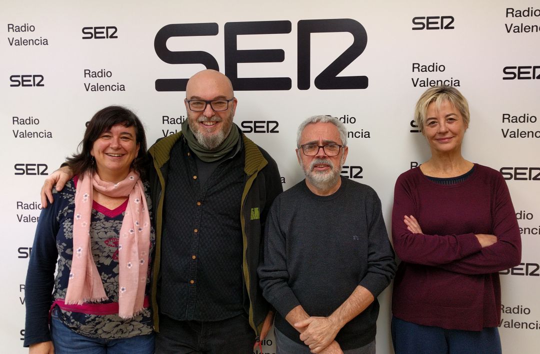 Cristina Durán y Miguel Angel Giner Bou (Premio Nacional de Cómic), Paco Giménez (Premio Nacional de Ilustración) y Marisa Gallén (Premio Nacional de Diseño) Cristina Durán y Miguel Angel Giner Bou (Premio Nacional de Cómic), Paco Giménez (Premio Nacional de Ilustración) y Marisa Gallén (Premio Nacional de Diseño)