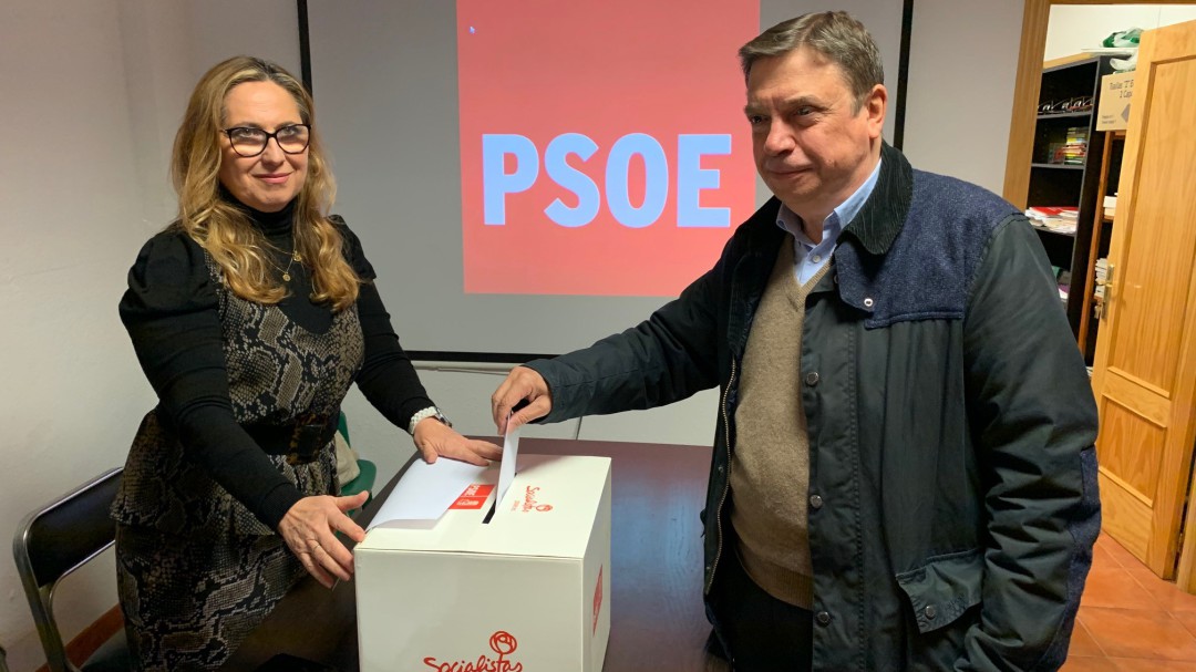 La militancia del PSOE cordobés apoya el acuerdo con Unidas Podemos