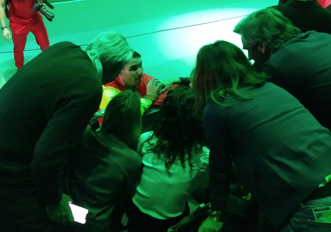 Rafa Nadal habla con su familia justo al terminar su partido de la Davis ante Shapovalov: "No puedo más" Rafa Nadal habla con su familia justo al terminar su partido de la Davis ante Shapovalov: "No puedo más"