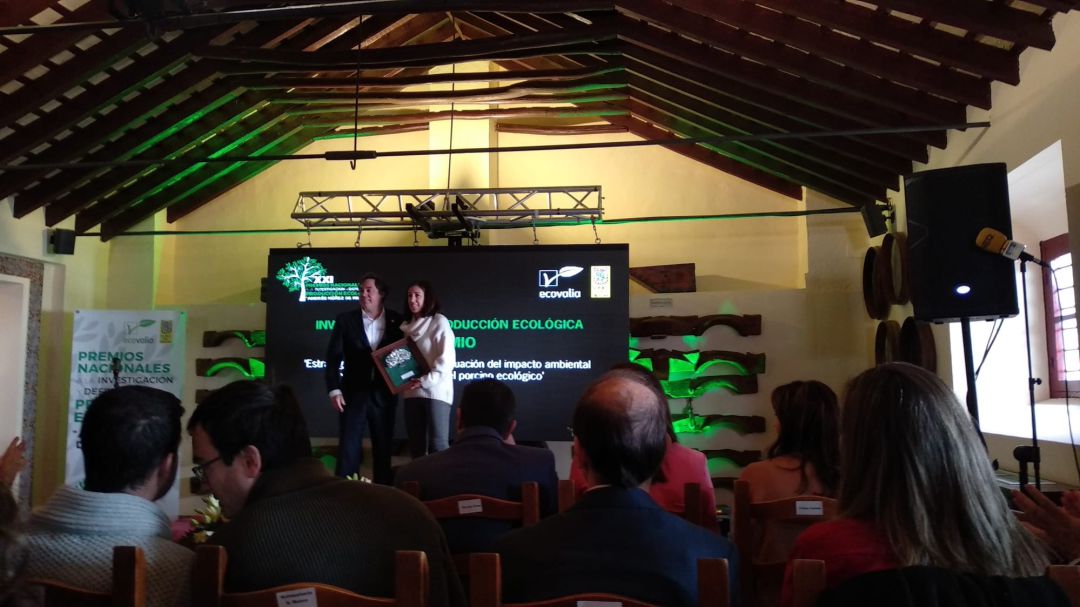 Un estudio sobre alimentación en porcino ecológico, ganador del Premio Nacional a la Investigación en Producción Ecológica Un estudio sobre alimentación en porcino ecológico, ganador del Premio Nacional a la Investigación en Producción Ecológica