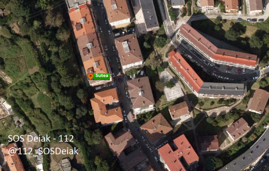 Imagen donde se ha producido el incendio en la calle Azkuene Imagen donde se ha producido el incendio en la calle Azkuene