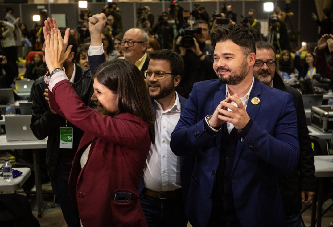 La diputada en el Parlament, Marta Vilalta; el vicepresidente del Govern y consejero de Economía y Hacienda, Pere Aragonès y el diputado al Congreso de los Diputados, Gabriel Rufian La diputada en el Parlament, Marta Vilalta; el vicepresidente del Govern y consejero de Economía y Hacienda, Pere Aragonès y el diputado al Congreso de los Diputados, Gabriel Rufian