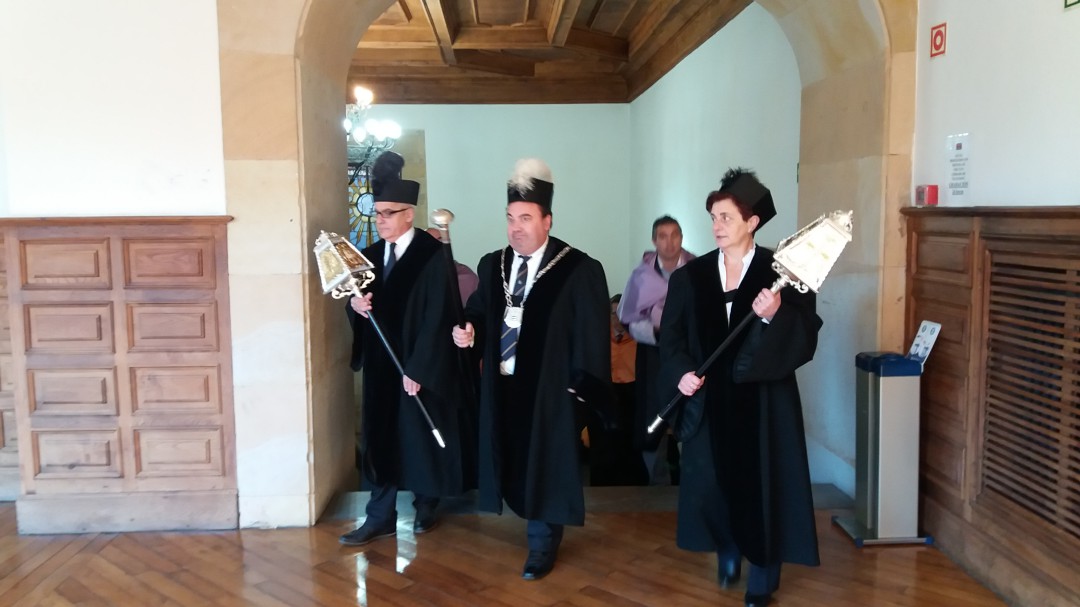 La Universidad de Oviedo conmemora la festividad de su patrona