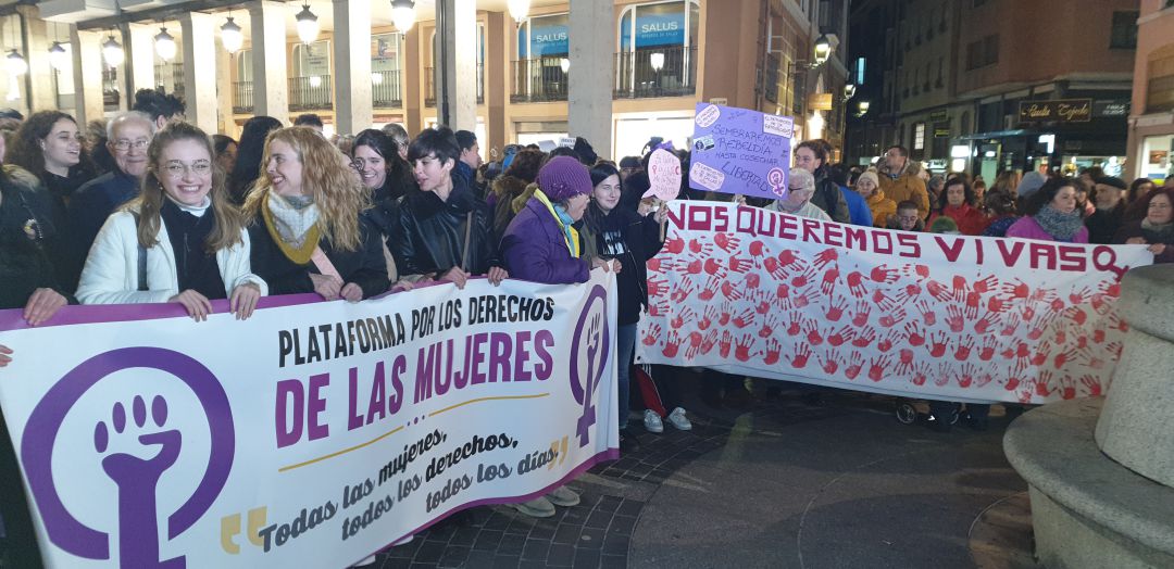 Nos queremos vivas, nos queremos todas Nos queremos vivas, nos queremos todas