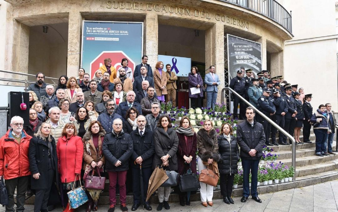 Unanimidad en Ciudad Real, con VOX, en el acto institucional contra la violencia de género Unanimidad en Ciudad Real, con VOX, en el acto institucional contra la violencia de género