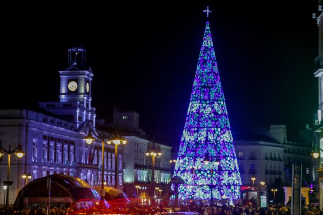 Encendido del árbol de Navidad de La Puerta del Sol, en Madrid a 22 de noviembre de 2019. Encendido del árbol de Navidad de La Puerta del Sol, en Madrid a 22 de noviembre de 2019.