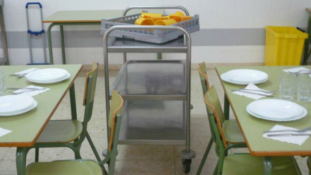 Incertidumbres y contradicciones en el proceso de adjudicación del servicio de comedores