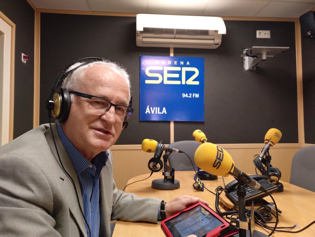 Noticias Ávila: Los políticos acaban defendiendo a sus partidos y organizaciones y no a nosotros Noticias Ávila: Los políticos acaban defendiendo a sus partidos y organizaciones y no a nosotros